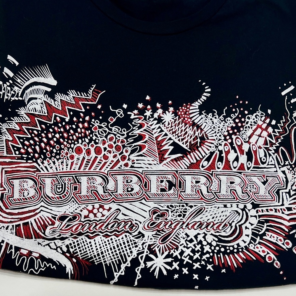 Burberry Black T-Shirt with Logo and bold graphic design
